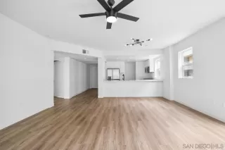 Photo #5: 230011212 Listing