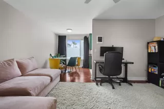 Photo #4: 230011217 Listing