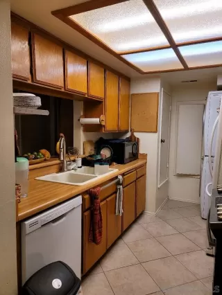 Photo #5: 230011308 Listing