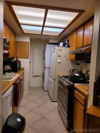 Photo #6: 230011308 Listing