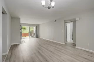 Photo #6: 230011370 Listing