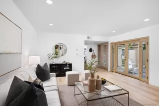 Photo #4: 230011383 Listing