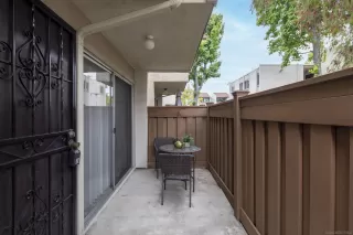 Photo #2: 230011386 Listing 
