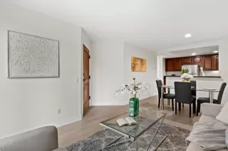 Photo #2: 230011388 Listing