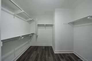 Photo #6: 230011400 Listing