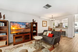 Photo #4: 230011401 Listing 