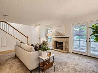 Photo #5: 230011403 Listing 