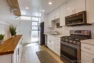 Photo #5: 230011405 Listing