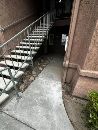 Photo #4: 230011465 Listing