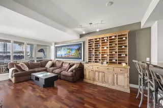 Photo #2: 230011467 Listing