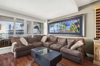 Photo #3: 230011467 Listing