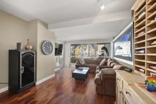 Photo #4: 230011467 Listing