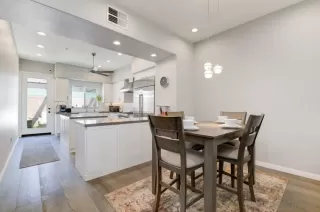 Photo #6: 230011501 Listing