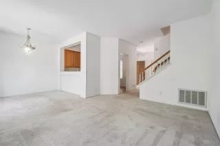 Photo #3: 230011520 Listing