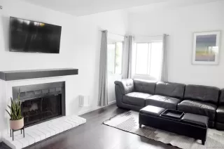 Photo #3: 230011580 Listing