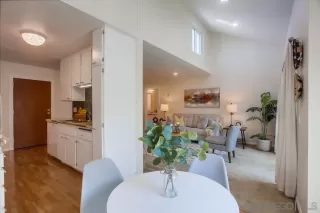 Photo #3: 230011592 Listing 