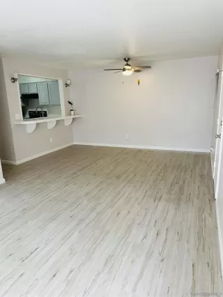 Photo #3: 230011602 Listing