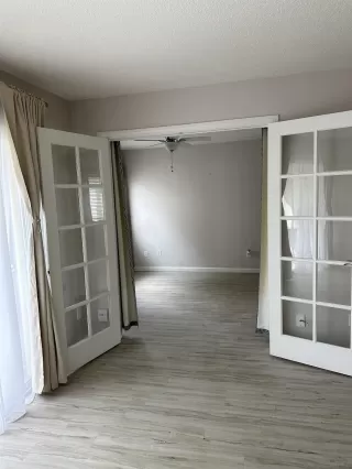 Photo #4: 230011602 Listing