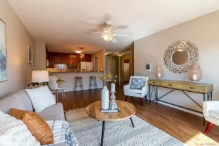 Photo #2: 230011623 Listing 