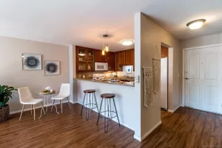 Photo #5: 230011623 Listing 