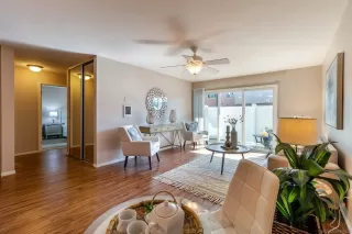 Photo #6: 230011623 Listing 