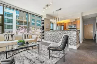 Photo #2: 230011645 Listing