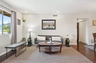 Photo #6: 230011666 Listing