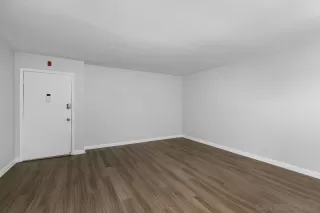 Photo #4: 230011699 Listing