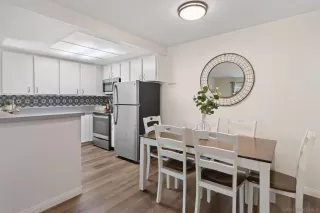 Photo #6: 230011739 Listing