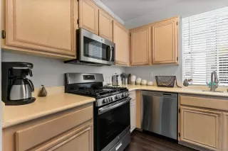 Photo #6: 230011757 Listing