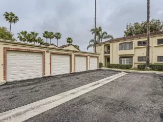 Photo #3: 230011805 Listing