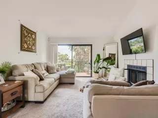 Photo #4: 230011805 Listing