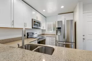 Photo #4: 230011853 Listing