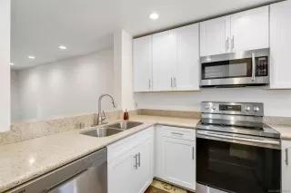 Photo #5: 230011853 Listing