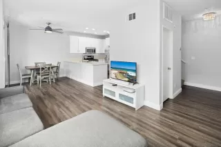 Photo #1: 230011869 Listing