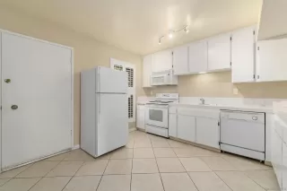 Photo #1: 230011870 Listing