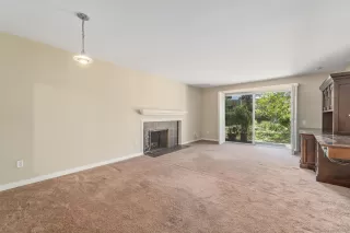 Photo #4: 230011870 Listing