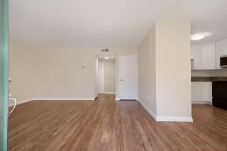 Photo #3: 230011899 Listing