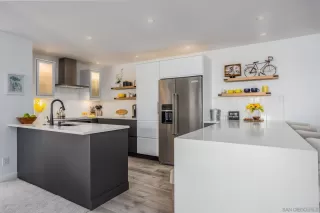 Photo #2: 230011906 Listing 