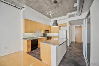 Photo #3: 230011914 Listing 