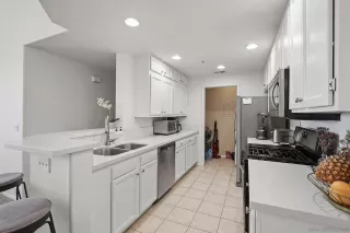 Photo #2: 230011916 Listing 