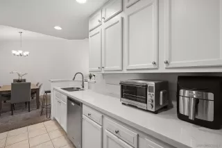 Photo #6: 230011916 Listing 