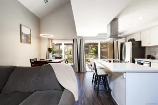 Photo #1: 230011951 Listing