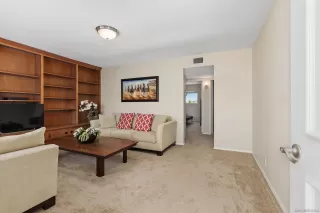 Photo #6: 230011985 Listing