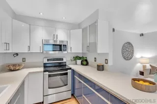 Photo #4: 230012000 Listing