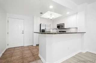 Photo #4: 230012016 Listing 