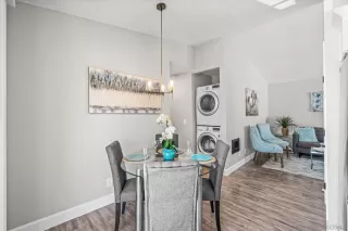 Photo #3: 230012018 Listing