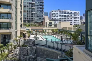 Photo #5: 230012031 Listing 