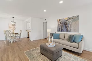 Photo #2: 230012036 Listing 