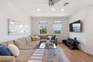 Photo #3: 230012038 Listing 